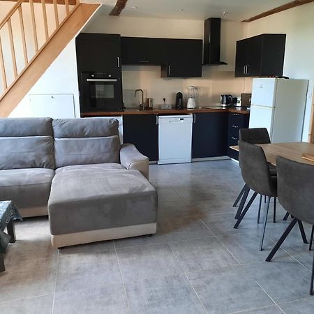 Chez Line Et Pierre: Appartement Spacieux, Lumineux Et Equipe 라바스테드드세로우 외부 사진